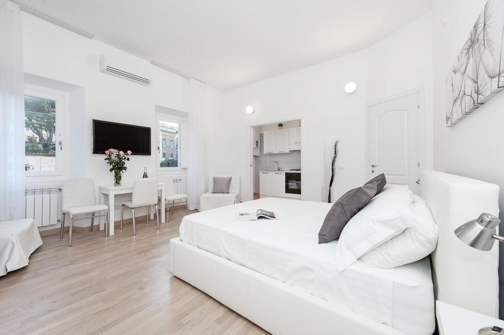 White Flat Colosseo Rom Zimmer foto